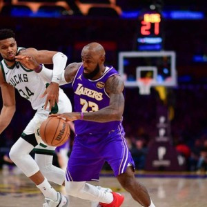 博万体育app下载-NBA名记爆料：东契奇成湖人抢不到字母哥的关键原因！|里夫斯|吉安尼斯·安特托孔波|雄鹿|扬尼斯-阿德托昆博|俄克拉荷马雷霆队_新浪体育_新浪新闻