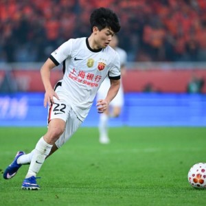 博万体育app下载-中超-杨希建功克雷桑任意球救主 泰山1-1海港